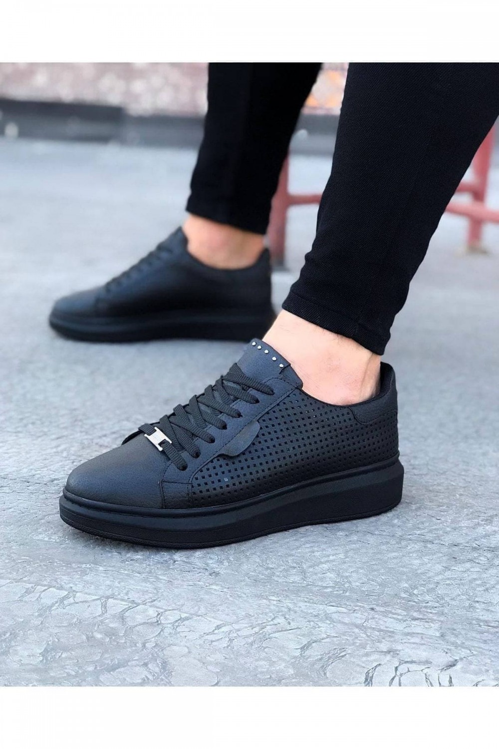 JY01 Bront Bağcıklı Cilt Delikli Erkek Günlük Sneaker Ayakkabı CST Siyah