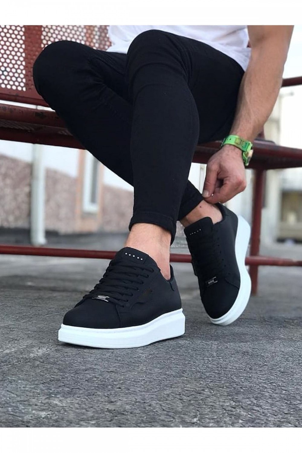 JY01 Bront Bağcıklı Cilt Erkek Günlük Sneaker Ayakkabı CBT Siyah JY01 Bront Bağcıklı Cilt Erkek Günlük Sneaker Ayakkabı CBT Siyah