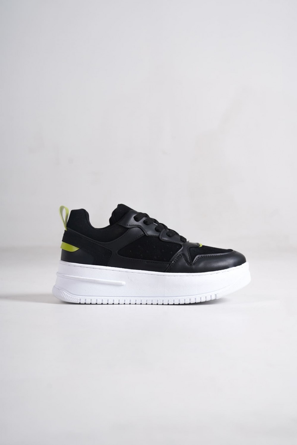 ALESSI Bağcıklı Ortopedik Taban Kadın Sneaker Spor Ayakkabı BT - Siyah/Yeşil ALESSI Bağcıklı Ortopedik Taban Kadın Sneaker Spor Ayakkabı BT - Siyah/Yeşil