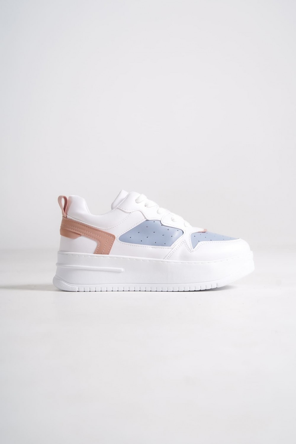 ALESSI Bağcıklı Ortopedik Taban Kadın Sneaker Spor Ayakkabı CBT - Beyaz/Mavi/Fuşya ALESSI Bağcıklı Ortopedik Taban Kadın Sneaker Spor Ayakkabı CBT - Beyaz/Mavi/Fuşya