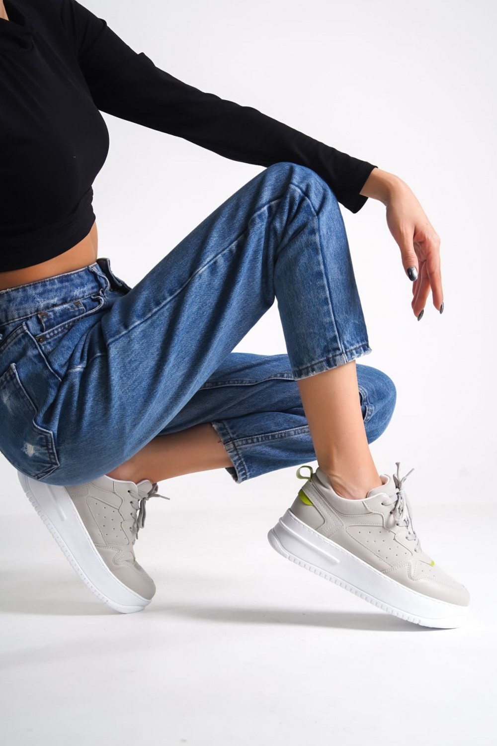 ALESSI Bağcıklı Ortopedik Taban Kadın Sneaker Spor Ayakkabı CBT - Gri/Yeşil ALESSI Bağcıklı Ortopedik Taban Kadın Sneaker Spor Ayakkabı CBT - Gri/Yeşil
