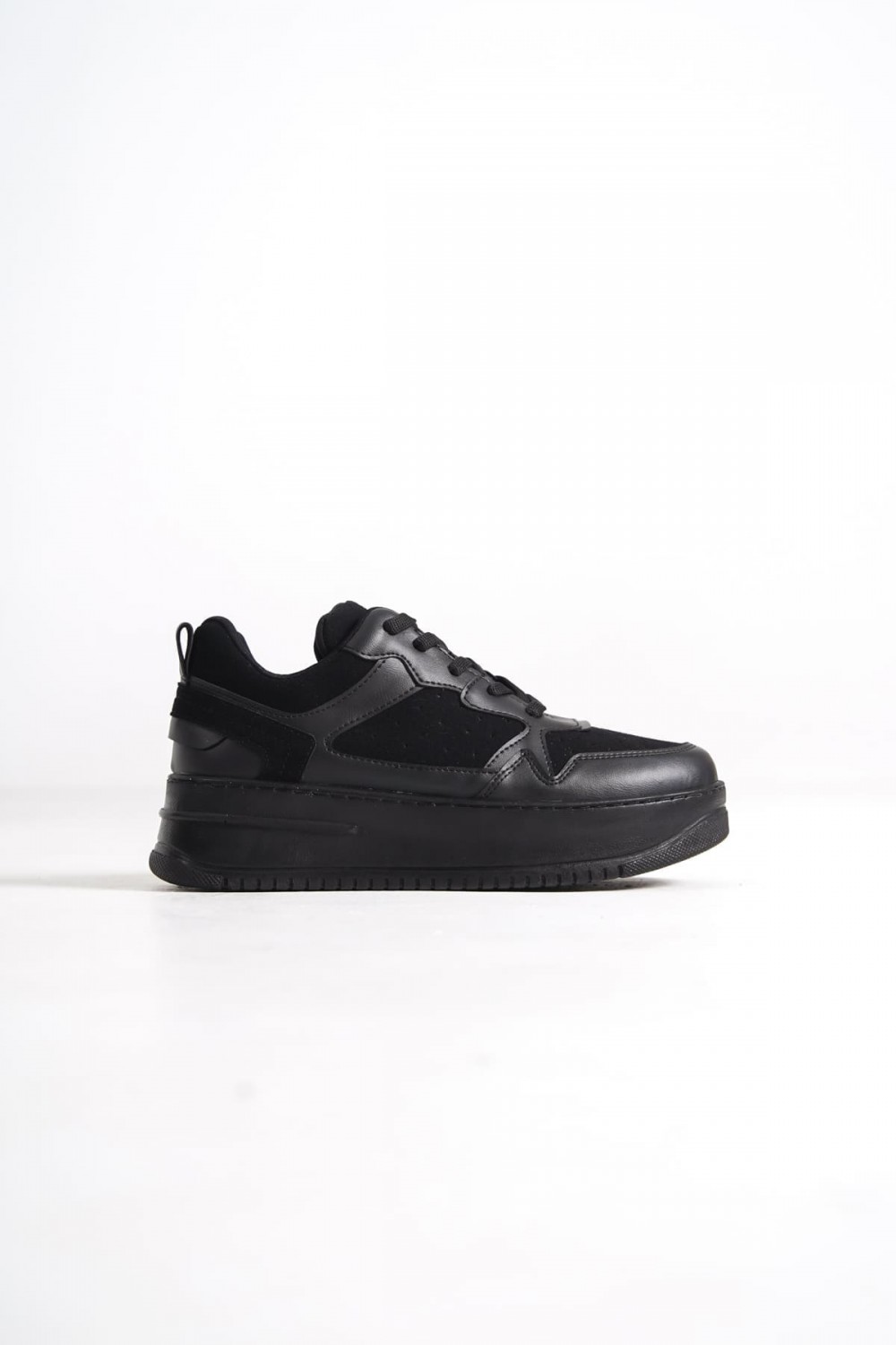 ALESSI Bağcıklı Ortopedik Taban Kadın Sneaker Spor Ayakkabı CST - Siyah ALESSI Bağcıklı Ortopedik Taban Kadın Sneaker Spor Ayakkabı CST - Siyah