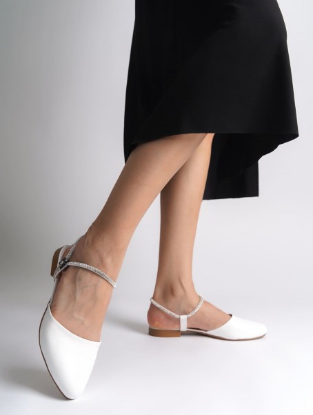 ARIANA Lastikli Ortopedik Rahat Taban Bilekten Taş Detaylı Kadın Babet Ayakkabı  CKT - Beyaz