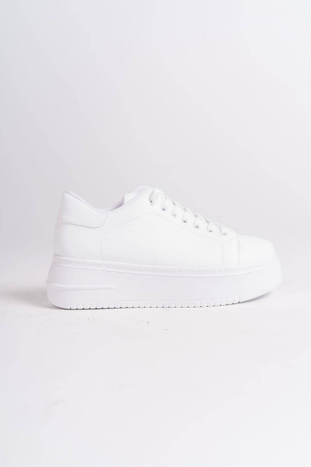 BIANA Bağcıklı Ortopedik Taban Kadın Sneaker Spor Ayakkabı CBT - Beyaz BIANA Bağcıklı Ortopedik Taban Kadın Sneaker Spor Ayakkabı CBT - Beyaz