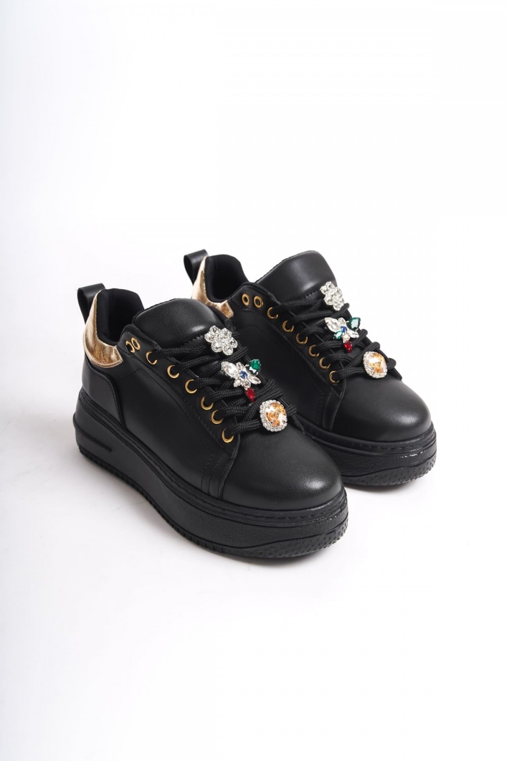 BRIANNA Bağcıklı Ortopedik Taban Renkli Taş Dekorlu Kadın Sneaker Spor Ayakkabı CST - Siyah/Altın BRIANNA Bağcıklı Ortopedik Taban Renkli Taş Dekorlu Kadın Sneaker Spor Ayakkabı CST - Siyah/Altın