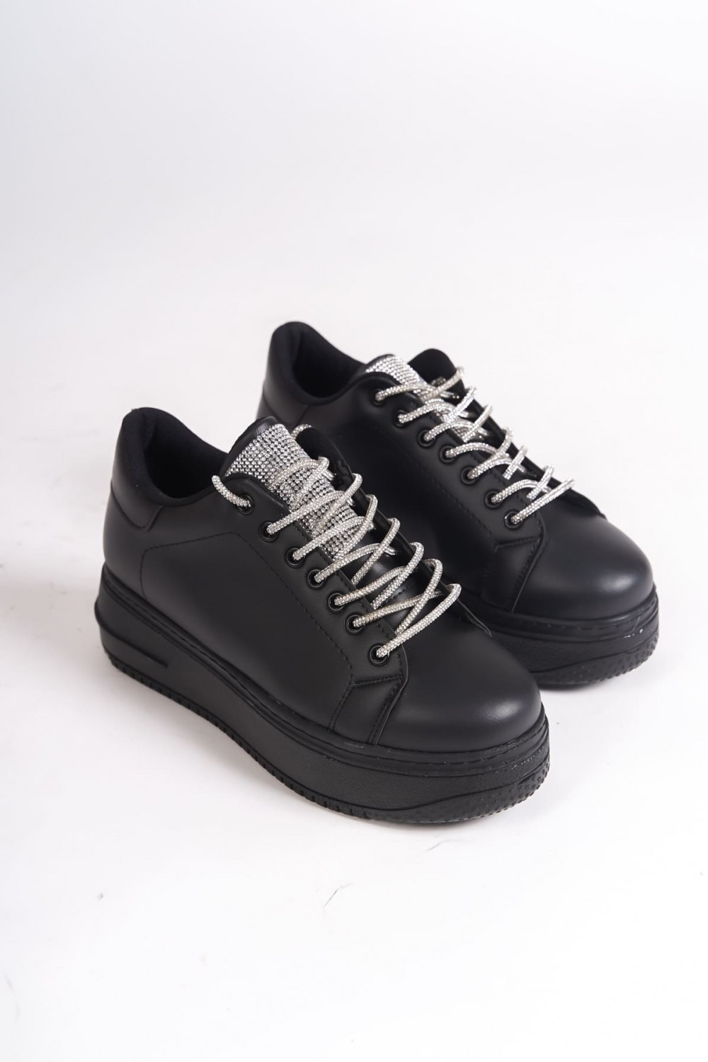 DELLA Bağcıklı Ortopedik Taban Taşlı Kadın Sneaker Spor Ayakkabı CST - Siyah DELLA Bağcıklı Ortopedik Taban Taşlı Kadın Sneaker Spor Ayakkabı CST - Siyah