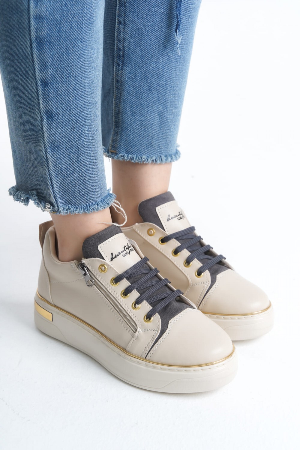 DINA Bağcıklı Fermuarlı Ortopedik Taban Kadın Sneaker Spor Ayakkabı CKT - Krem/Gri/Altın DINA Bağcıklı Fermuarlı Ortopedik Taban Kadın Sneaker Spor Ayakkabı CKT - Krem/Gri/Altın