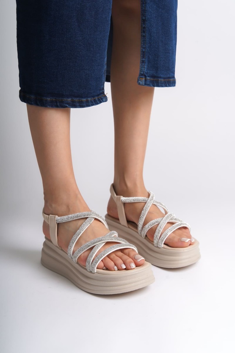 ELENA Lastikli Taşlı Şeritli Ortopedik Taban Kadın Sandalet  CKT - Krem