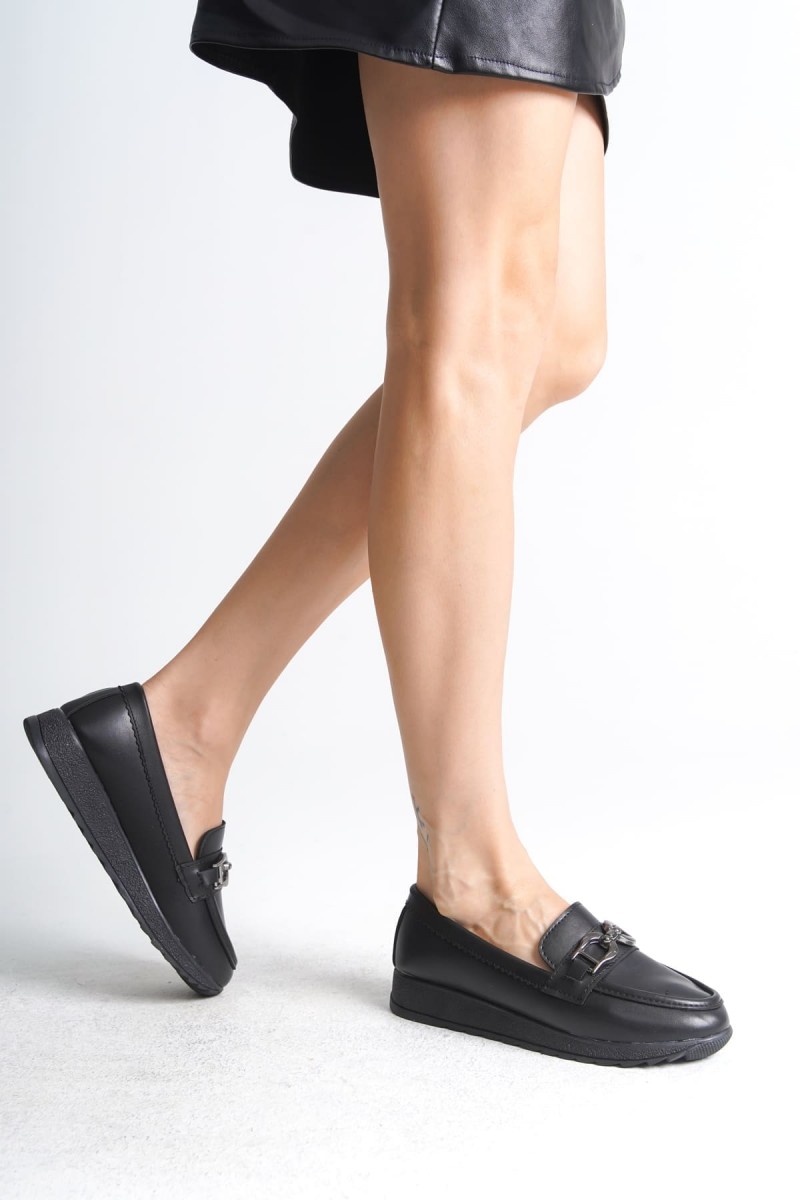 GISELLE Ortopedik Rahat Taban Toka Detaylı Klasik Kadın Babet Anne Ayakkabısı  CST - Siyah