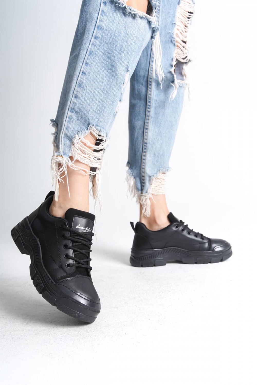 JANE Bağcıklı Ortopedik Taban Kadın Sneaker Spor Ayakkabı  CST - Siyah
