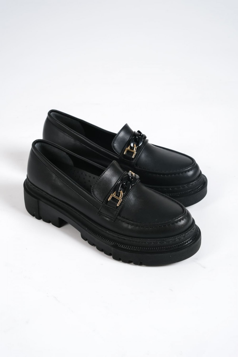 JANNA Bağcıksız Ortopedik Taban Zincir Detaylı Oxford Loafer Makosen Kadın Klasik Ayakkabı ST - Siyah JANNA Bağcıksız Ortopedik Taban Zincir Detaylı Oxford Loafer Makosen Kadın Klasik Ayakkabı ST - Siyah