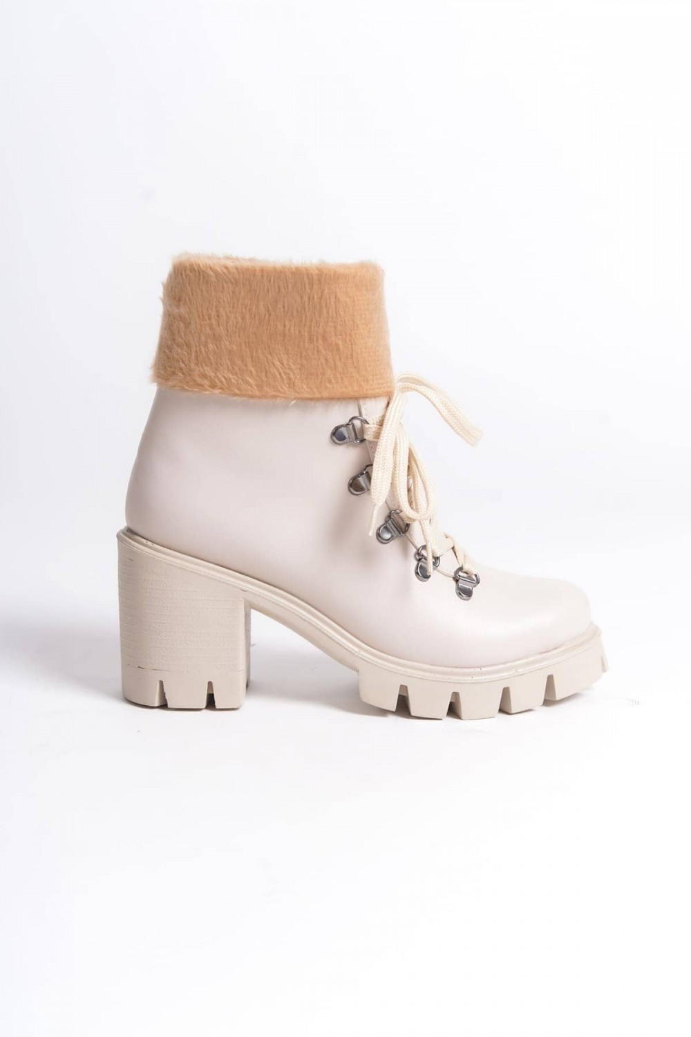 EMMA Bağcıklı Fermuarlı Ortopedik Taban Topuklu Kürk Detaylı Kadın Bot CKT - Krem