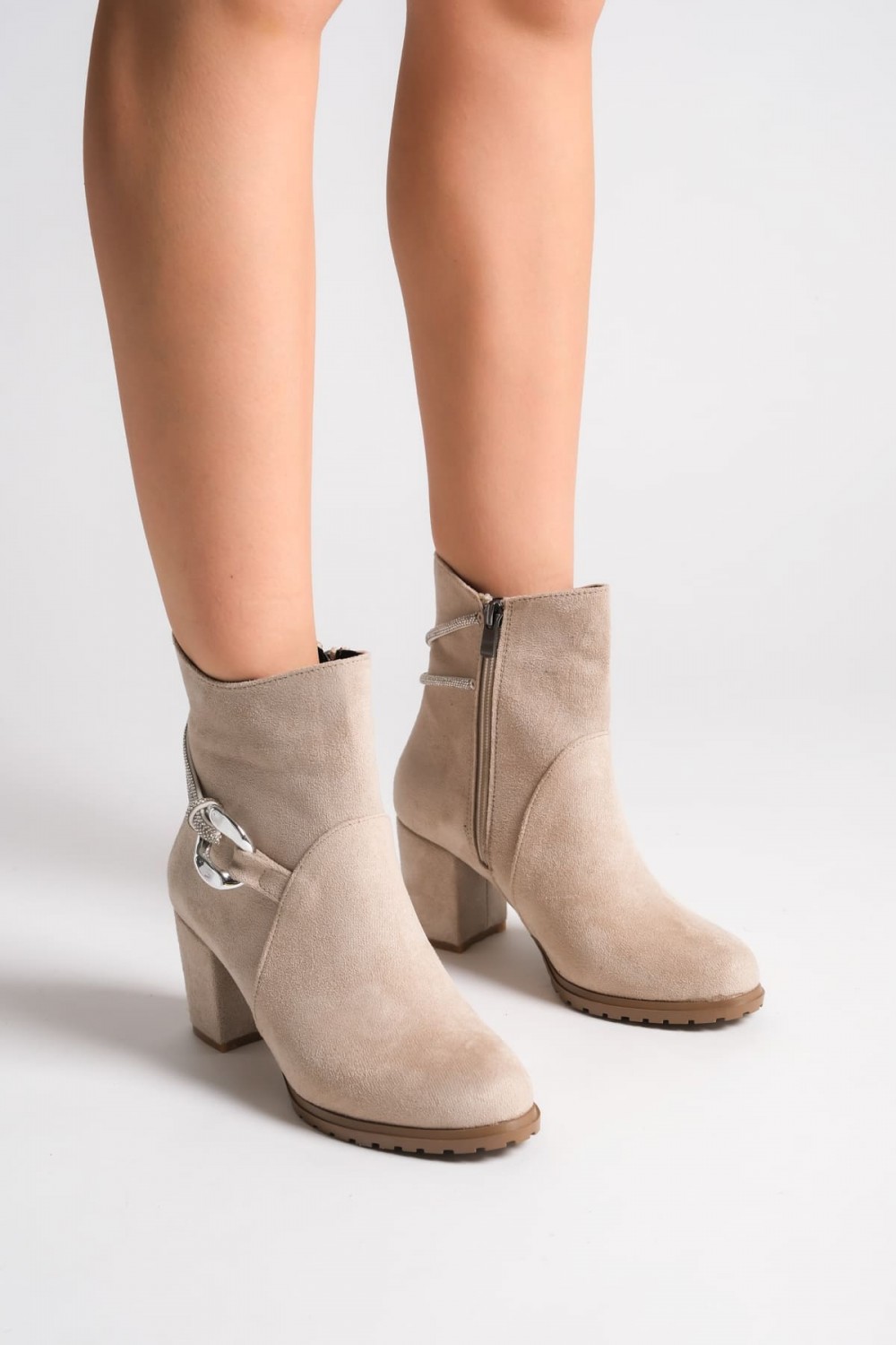 EDNA Fermuarlı Ortopedik Taban Taşlı Topuklu Süet Kadın Bot  STT - Ten