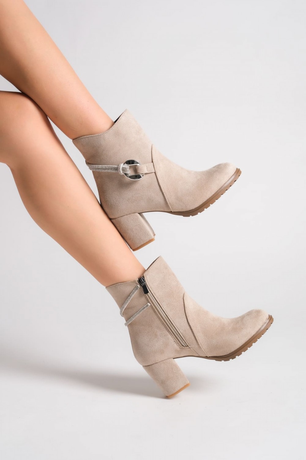 EDNA Fermuarlı Ortopedik Taban Taşlı Topuklu Süet Kadın Bot  STT - Ten