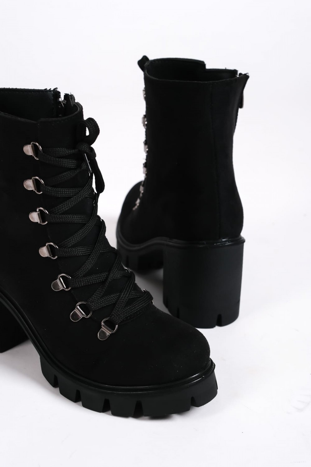 EMMA Bağcıklı Fermuarlı Ortopedik Taban Topuklu Süet Kadın Bot  SST - Siyah