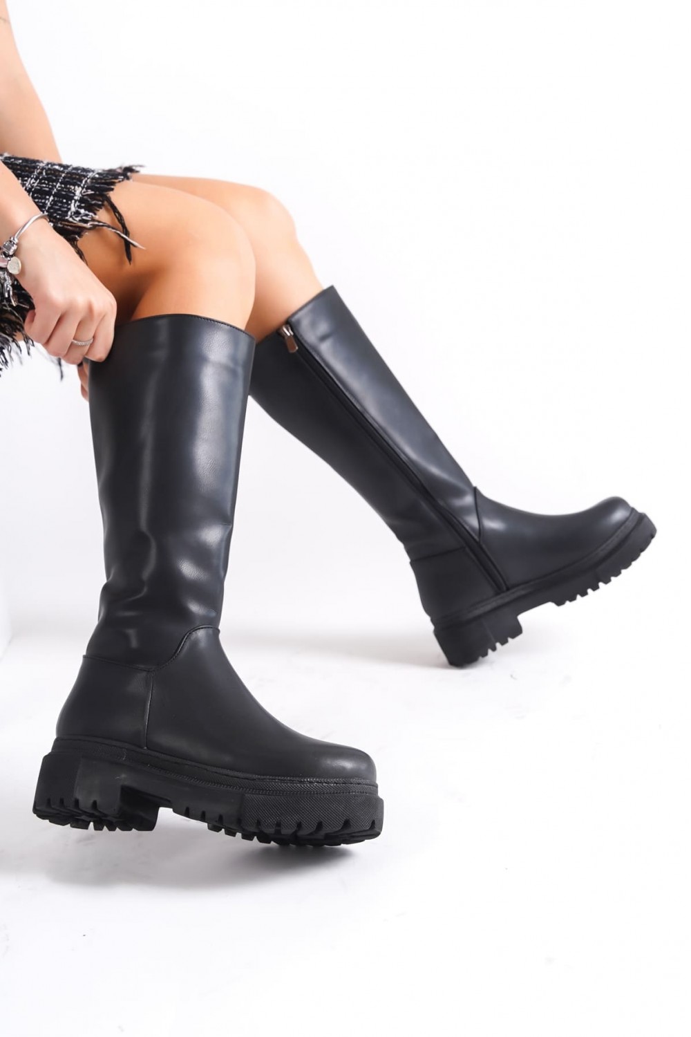 MIRA Bağcıksız Fermuarlı Ortopedik Taban Kadın Çizme CST - Siyah