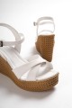 SOFIA Tokalı Lastikli Dolgu Topuklu Ortopedik Taban Hasır Görünümlü Kadın Sandalet CKT - Beyaz