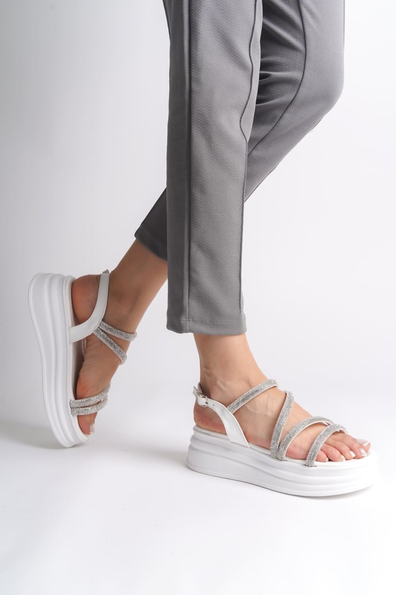 RILEY İnce Tokalı Taşlı Şeritli Ortopedik Taban Kadın Sandalet CBT - Beyaz