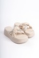 CLARA Düz Topuklu Kurdele Desenli Taşlı Kalın ve Ortopedik Taban Kadın Terlik  CKT - Krem