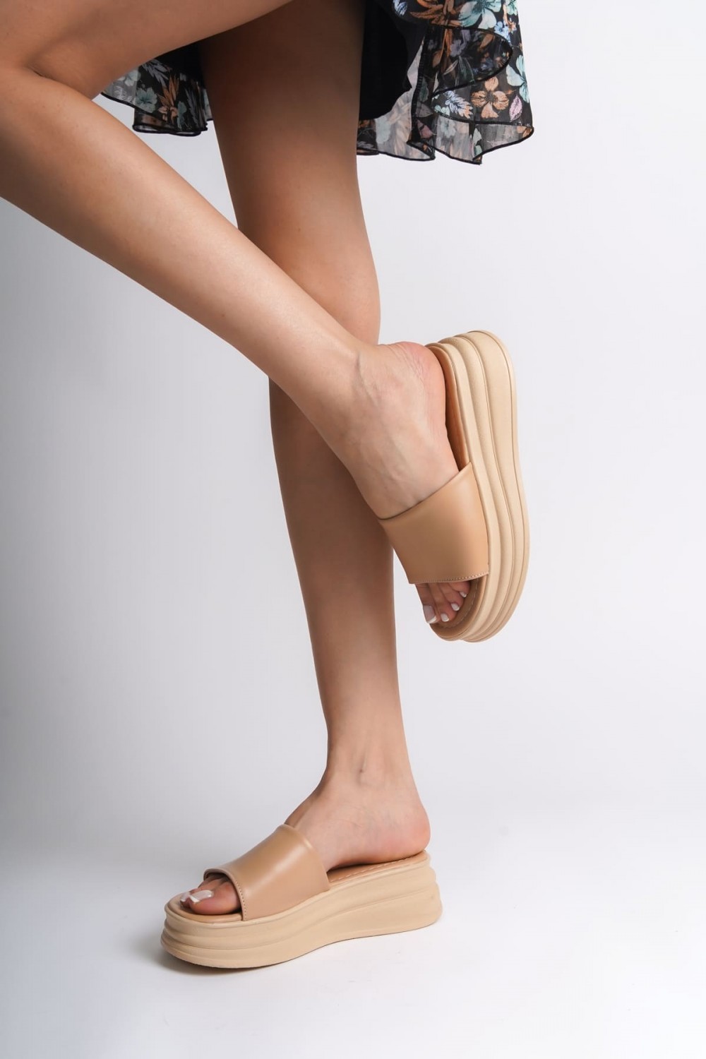 ALICE Düz Topuklu Kalın ve Ortopedik Taban Kadın Terlik CTT - Ten