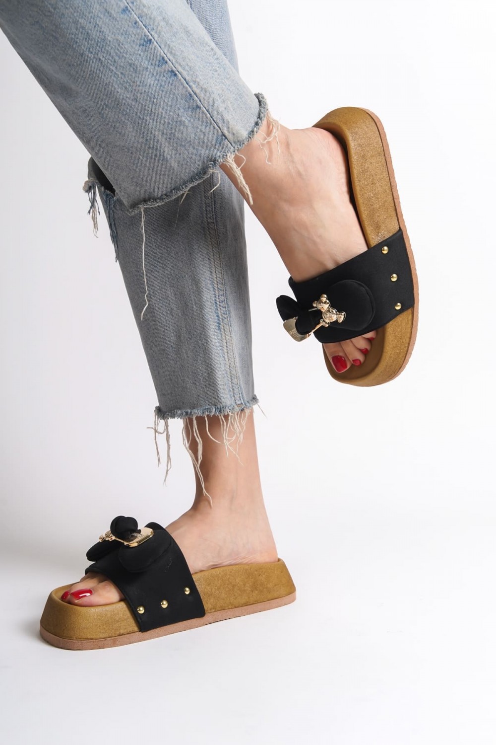 DILA Kalın ve Ortopedik Taban Ayıcıklı Saten Kadın Terlik  SKT - Siyah