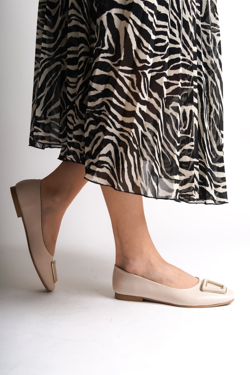 KAYLEE Bağcıksız Ortopedik Rahat Taban Toka Detaylı Kadın Babet Ayakkabı  CKT - Krem