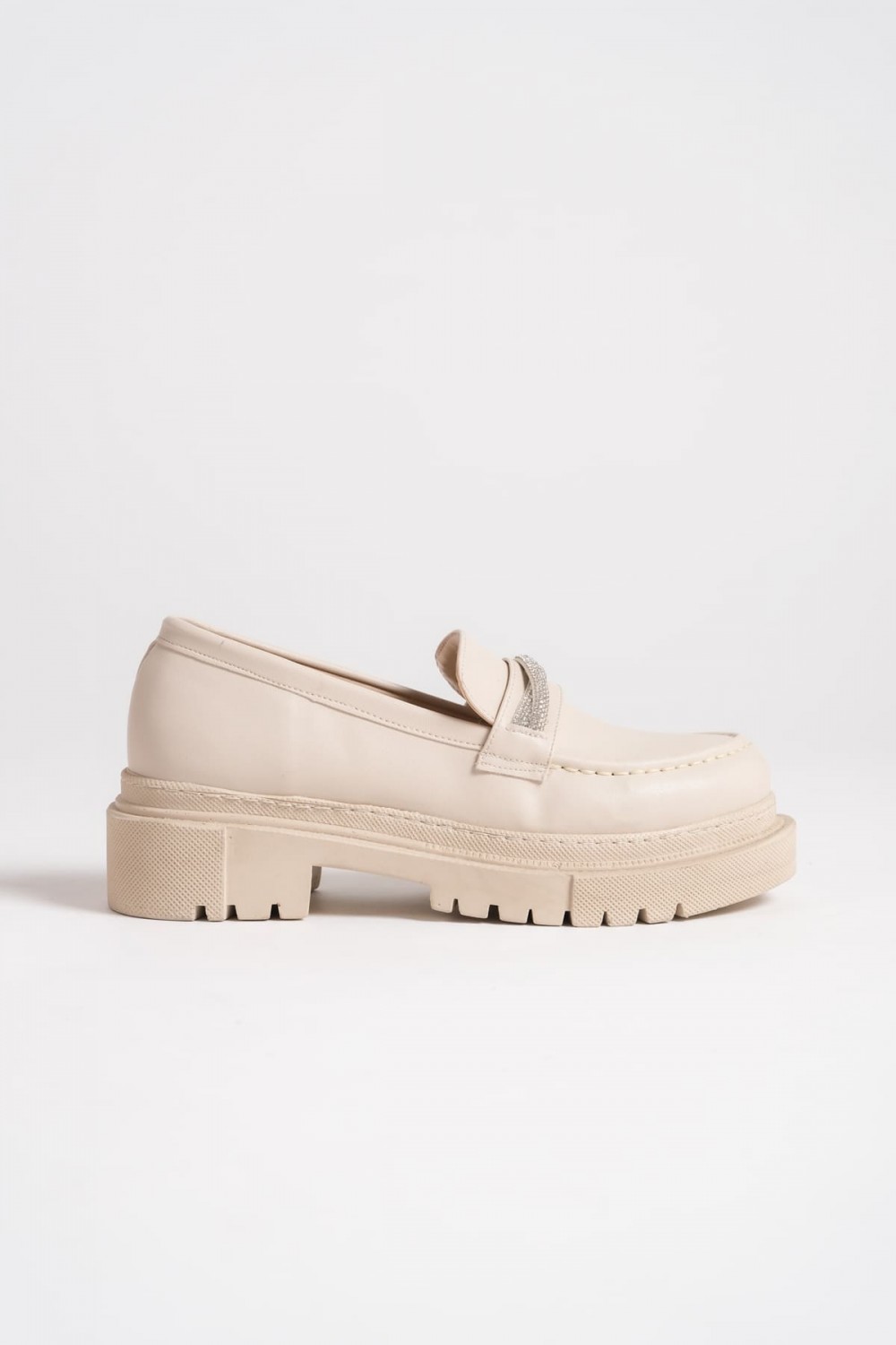 LILA Bağcıksız Ortopedik Taban Taş Detaylı Oxford Loafer Makosen Kadın Klasik Ayakkabı KT - Krem LILA Bağcıksız Ortopedik Taban Taş Detaylı Oxford Loafer Makosen Kadın Klasik Ayakkabı KT - Krem