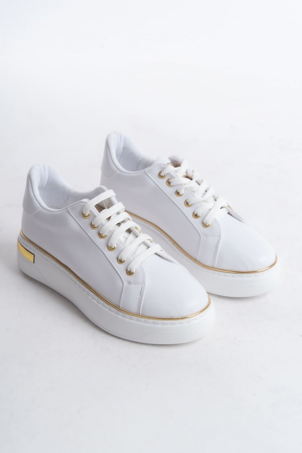 MINA Bağcıklı Ortopedik Taban Kadın Sneaker Spor Ayakkabı BT - Beyaz/Altın MINA Bağcıklı Ortopedik Taban Kadın Sneaker Spor Ayakkabı BT - Beyaz/Altın