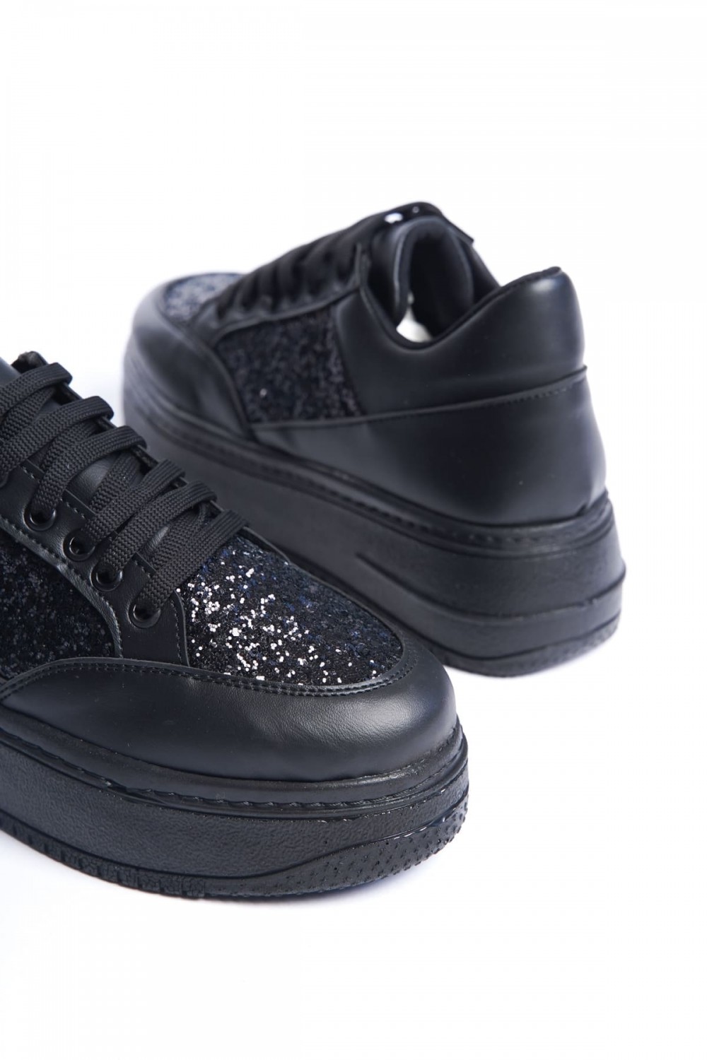 MIPA Bağcıklı Ortopedik Taban Simli Kadın Sneaker Spor Ayakkabı CST - Siyah MIPA Bağcıklı Ortopedik Taban Simli Kadın Sneaker Spor Ayakkabı CST - Siyah