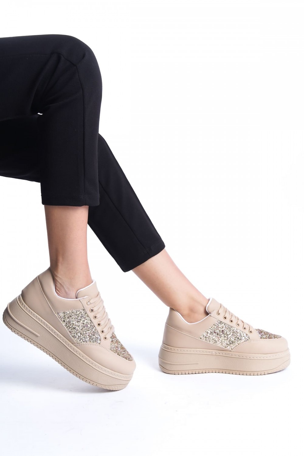 MIPA Bağcıklı Ortopedik Taban Simli Kadın Sneaker Spor Ayakkabı TT - Ten MIPA Bağcıklı Ortopedik Taban Simli Kadın Sneaker Spor Ayakkabı TT - Ten