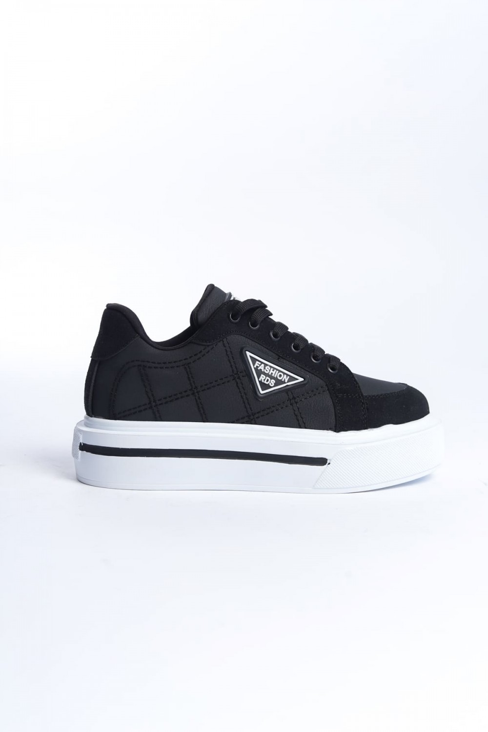 PRAG Bağcıklı Ortopedik Taban Desenli Kadın Sneaker Spor Ayakkabı CBT - Siyah PRAG Bağcıklı Ortopedik Taban Desenli Kadın Sneaker Spor Ayakkabı CBT - Siyah