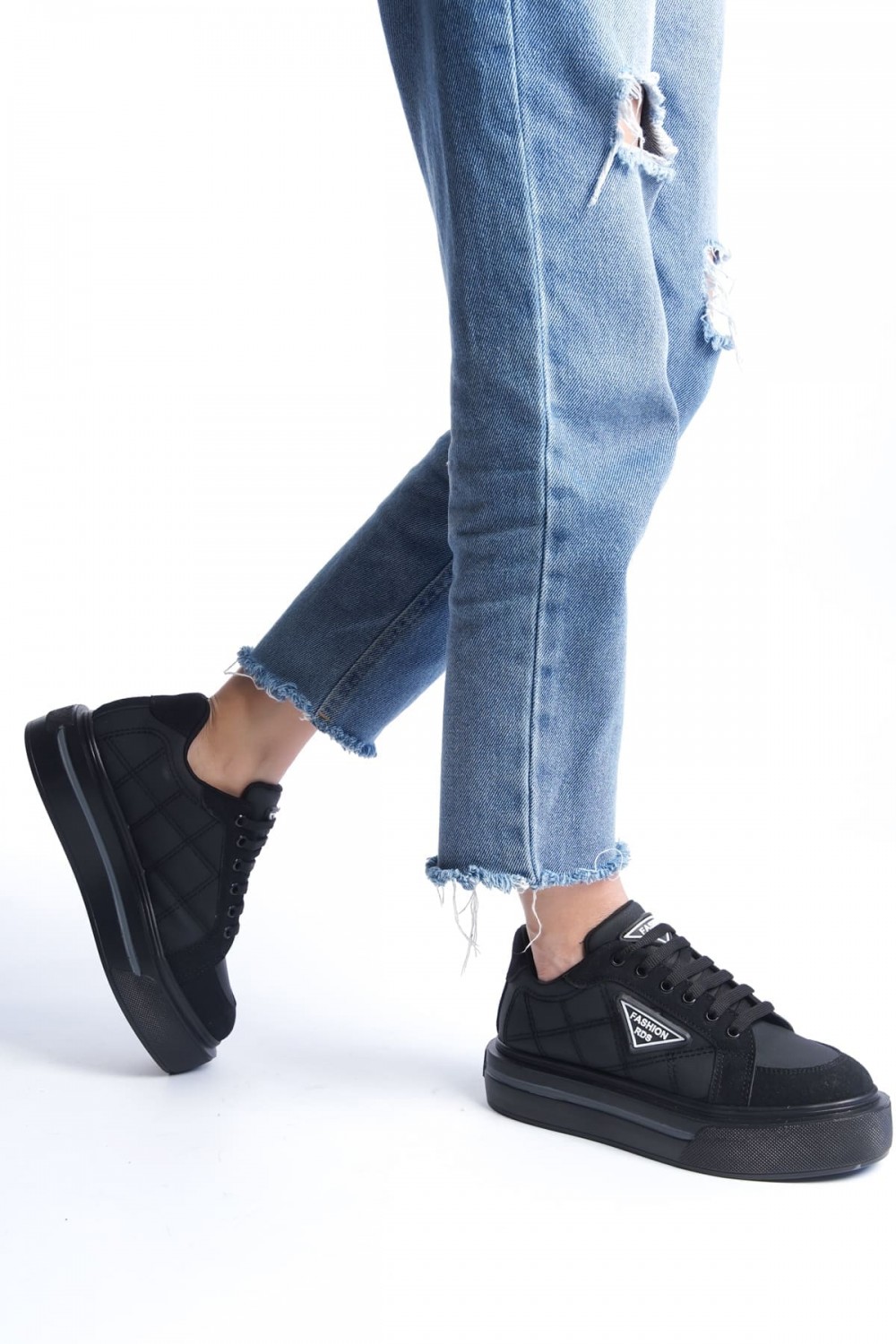 PRAG Bağcıklı Ortopedik Taban Desenli Kadın Sneaker Spor Ayakkabı CST - Siyah PRAG Bağcıklı Ortopedik Taban Desenli Kadın Sneaker Spor Ayakkabı CST - Siyah