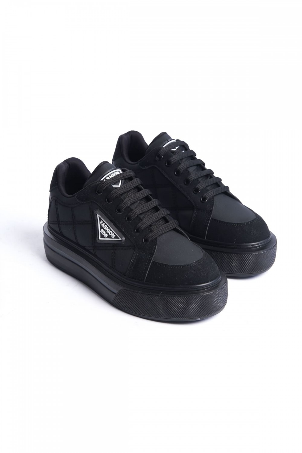 PRAG Bağcıklı Ortopedik Taban Desenli Kadın Sneaker Spor Ayakkabı CST - Siyah PRAG Bağcıklı Ortopedik Taban Desenli Kadın Sneaker Spor Ayakkabı CST - Siyah