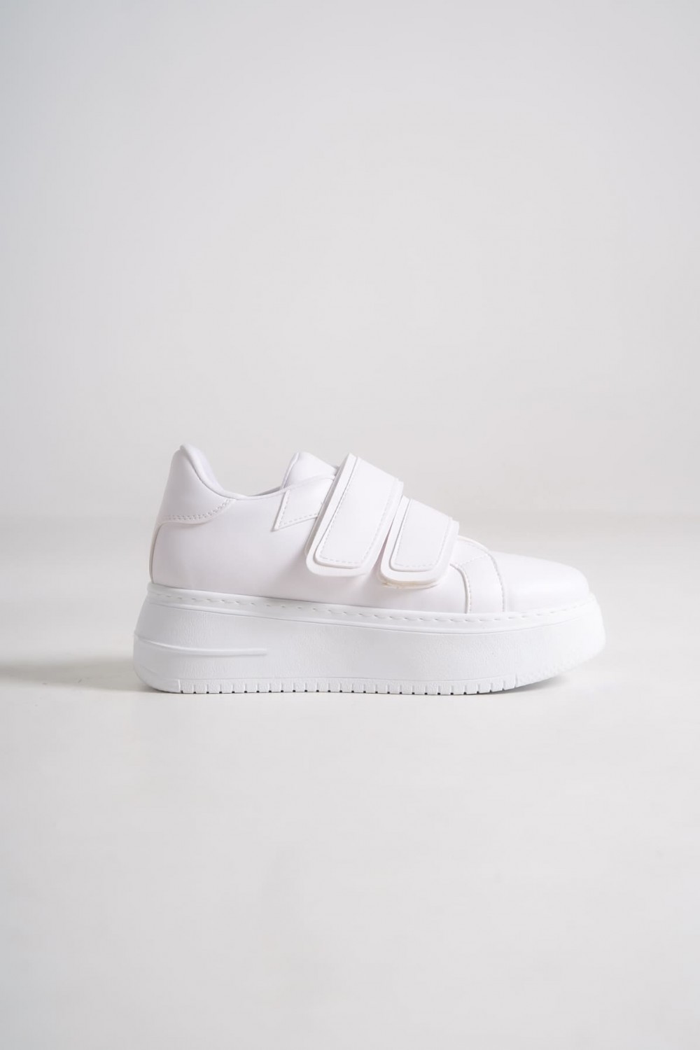 VALENCIA Bağcıksız Cırt Cırtlı Ortopedik Taban Kadın Sneaker Spor Ayakkabı CBT - Beyaz VALENCIA Bağcıksız Cırt Cırtlı Ortopedik Taban Kadın Sneaker Spor Ayakkabı CBT - Beyaz
