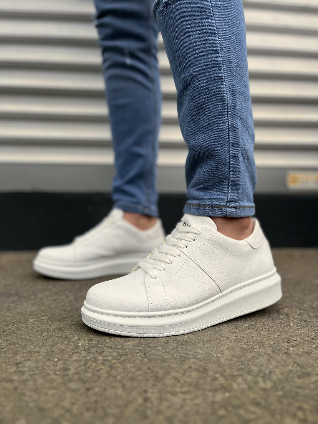 JY151 Boost Bağcıklı Cilt Erkek Günlük Sneaker Ayakkabı CBT - Beyaz - 44 Resim 2