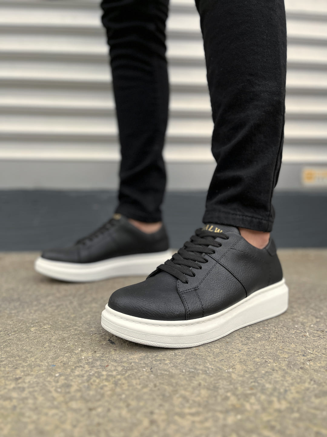 JY151 Boost Bağcıklı Cilt Erkek Günlük Sneaker Ayakkabı CBT - Siyah - 44 Resim 2