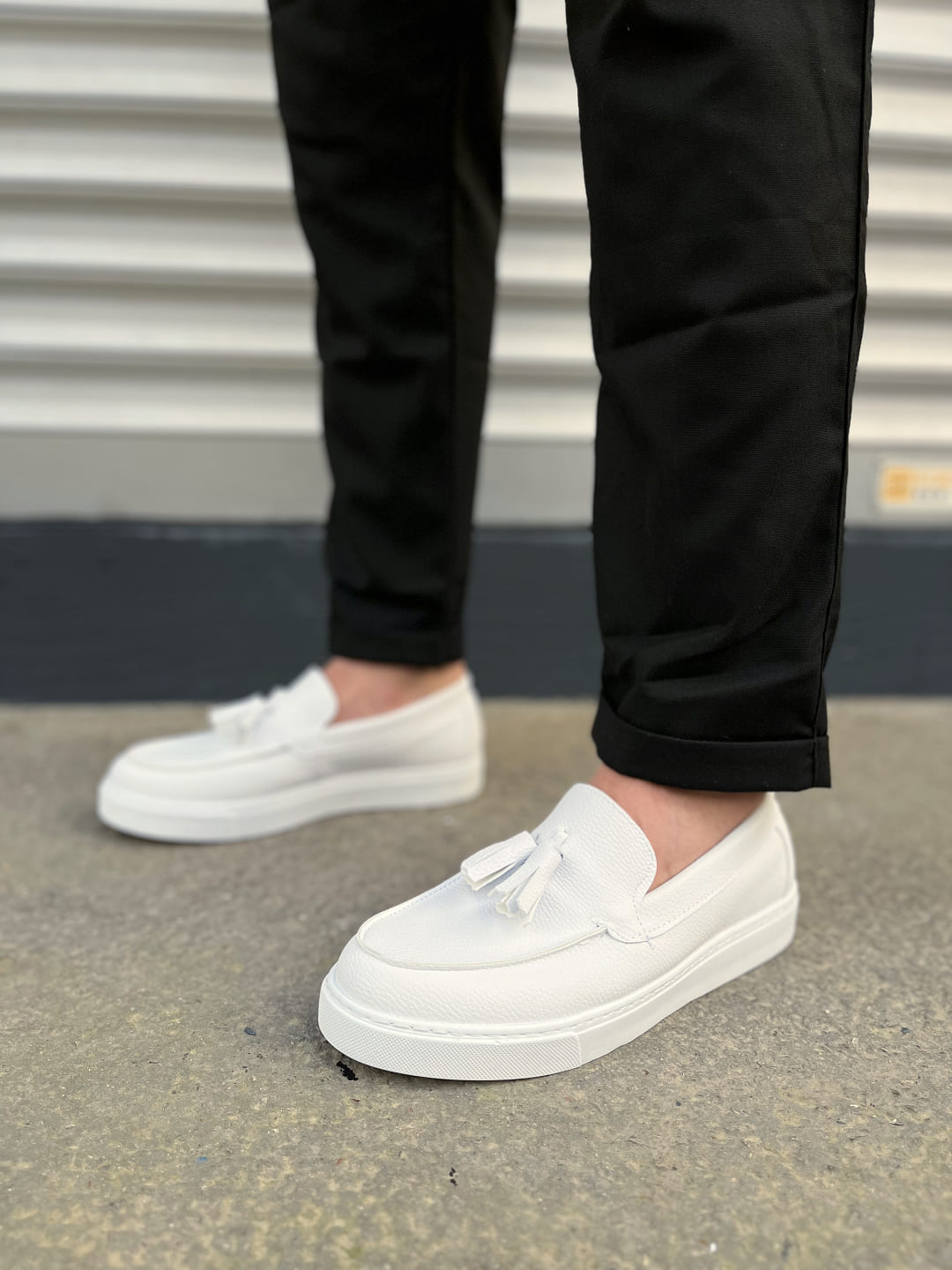 JY153 Bloom Bağcıksız Püsküllü Cilt Erkek Günlük Spor Klasik Ayakkabı CBT - Beyaz - 42 Resim 2