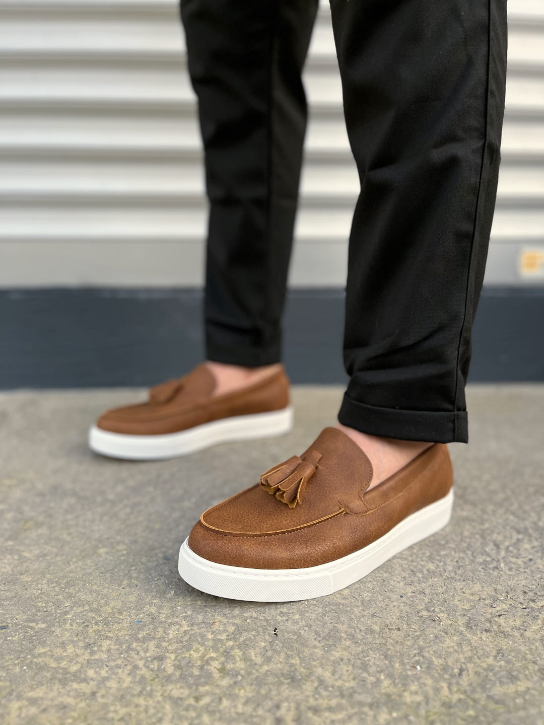 JY153 Bloom Bağcıksız Püsküllü Cilt Erkek Günlük Spor Klasik Ayakkabı CBT - Taba - 40 Resim 2