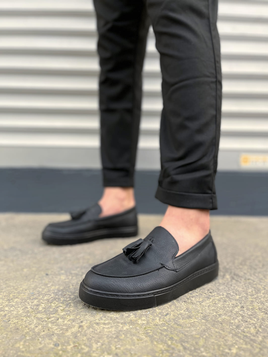 JY153 Bloom Bağcıksız Püsküllü Cilt Erkek Günlük Spor Klasik Ayakkabı CST - Siyah - 40 Resim 2