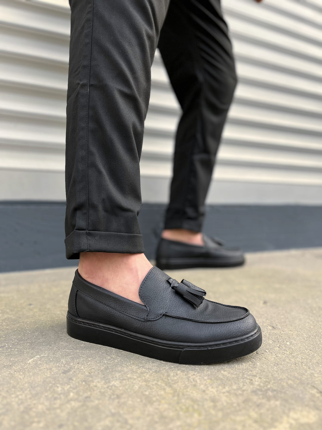 JY153 Bloom Bağcıksız Püsküllü Cilt Erkek Günlük Spor Klasik Ayakkabı CST - Siyah - 40