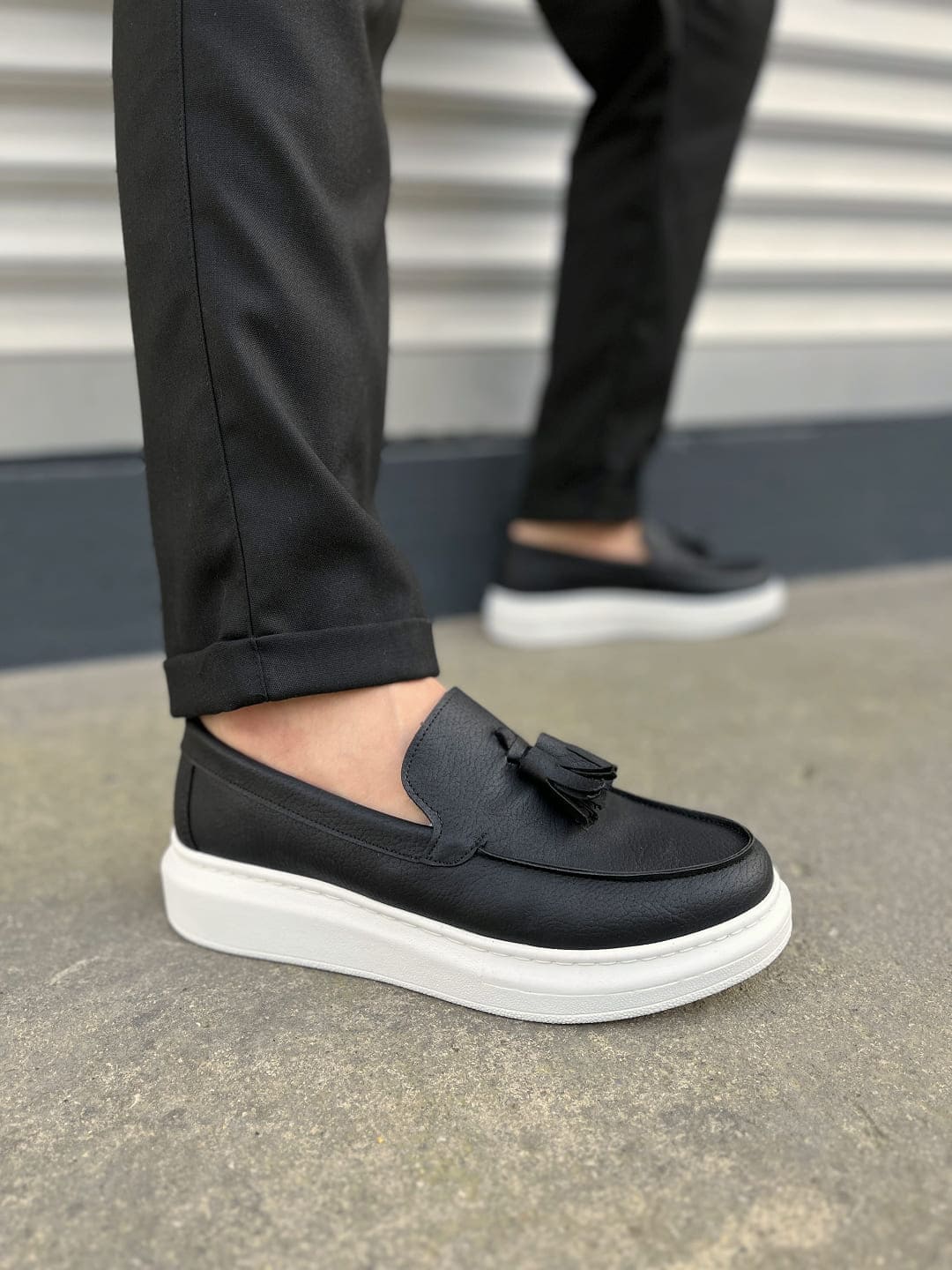 JY154 Blaze Bağcıksız Püsküllü Cilt Erkek Günlük Spor Klasik Ayakkabı CBT - Siyah - 43