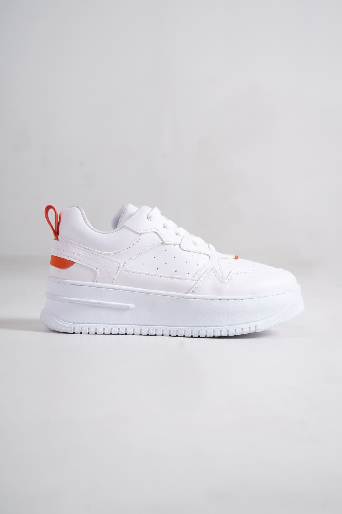 ALESSİ Bağcıklı Ortopedik Taban Kadın Sneaker - Beyaz/Turuncu