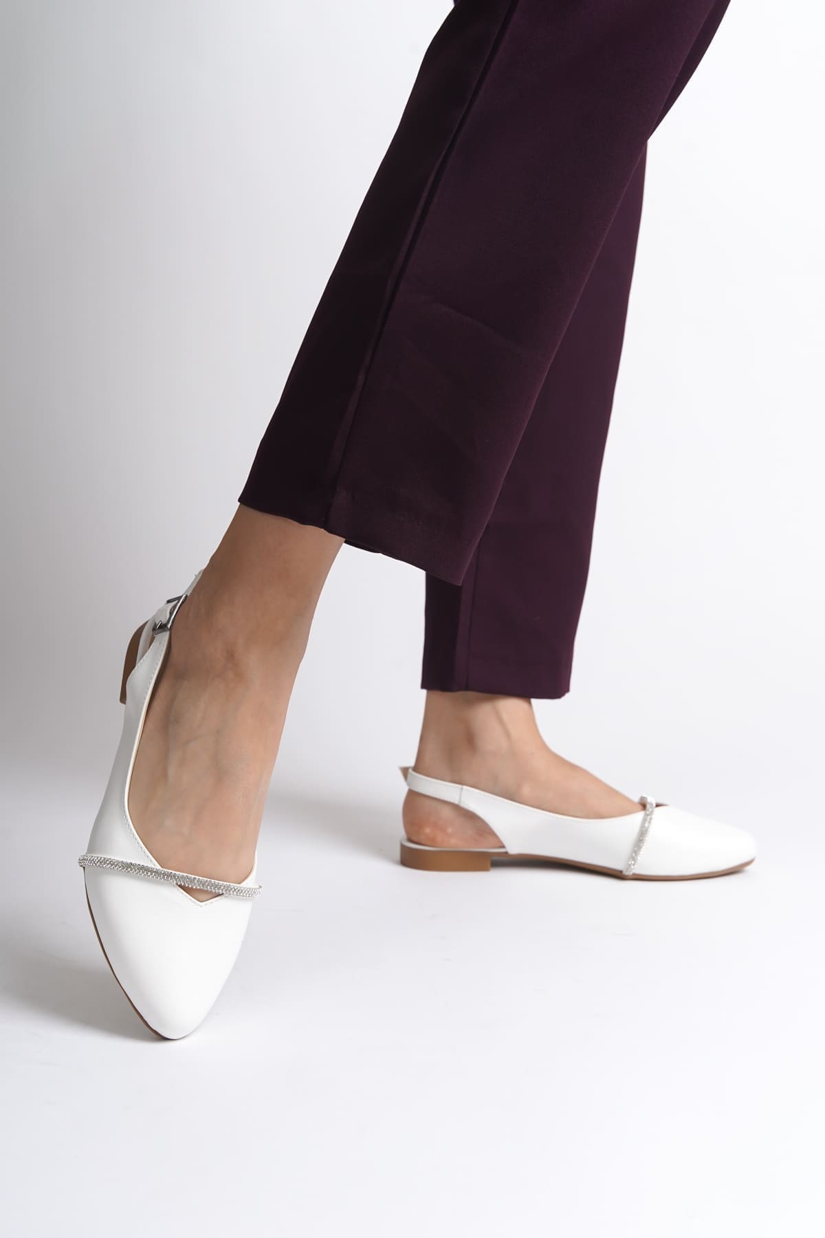 ALLISON Buckleed Orthopedic Comfortable Base Stone Detailed Women Babet Shoes CKT - White