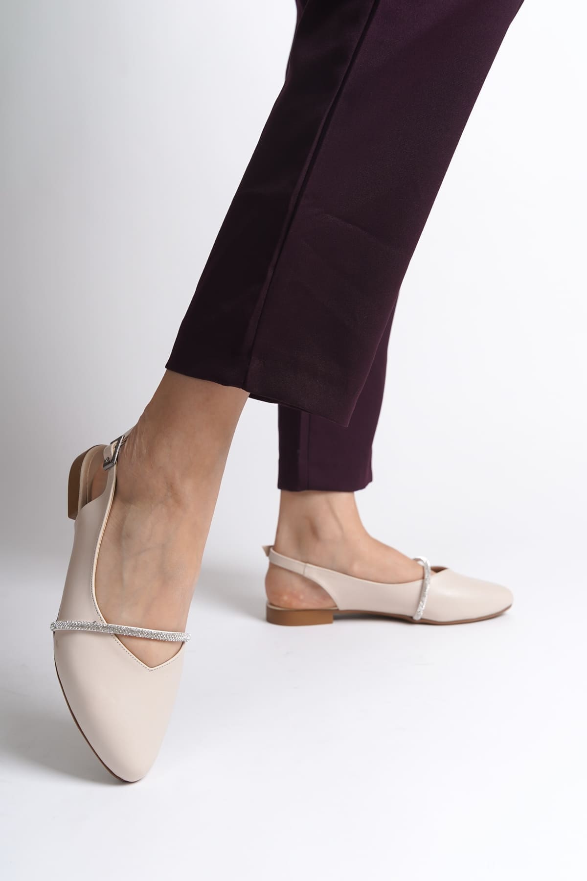 ALLISON Buckleed Orthopedic Comfortable Base Stone Detailed Women Babet Shoes CKT - Cream