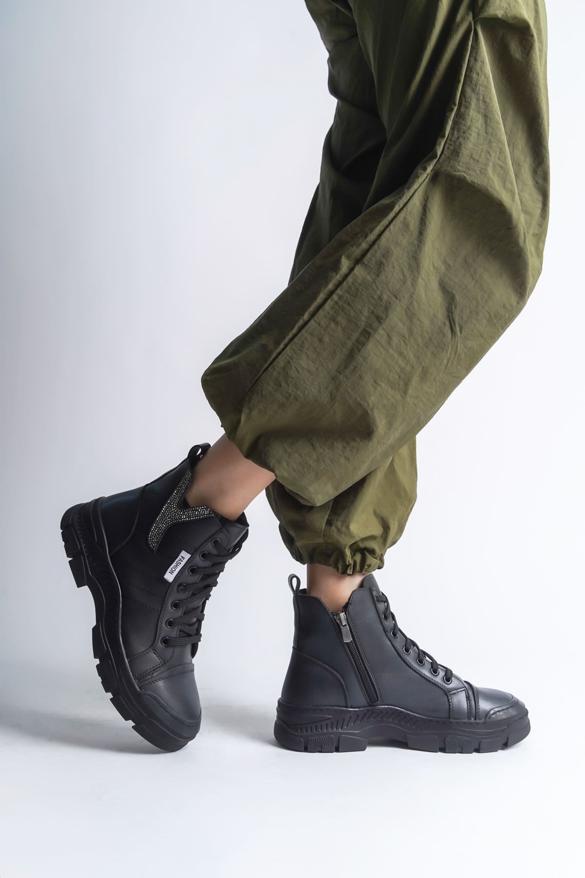 AMBER Bağcıklı Fermuarlı Ortopedik Taban Kadın Bot  CST - Siyah - 37