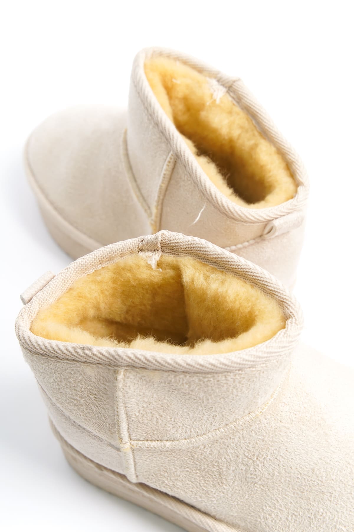 AMELIA Bağcıksız Düz ve Kalın Taban İçi Kürklü Kısa Süet Kadın Bot  SKT - Krem - 36 Resim 5