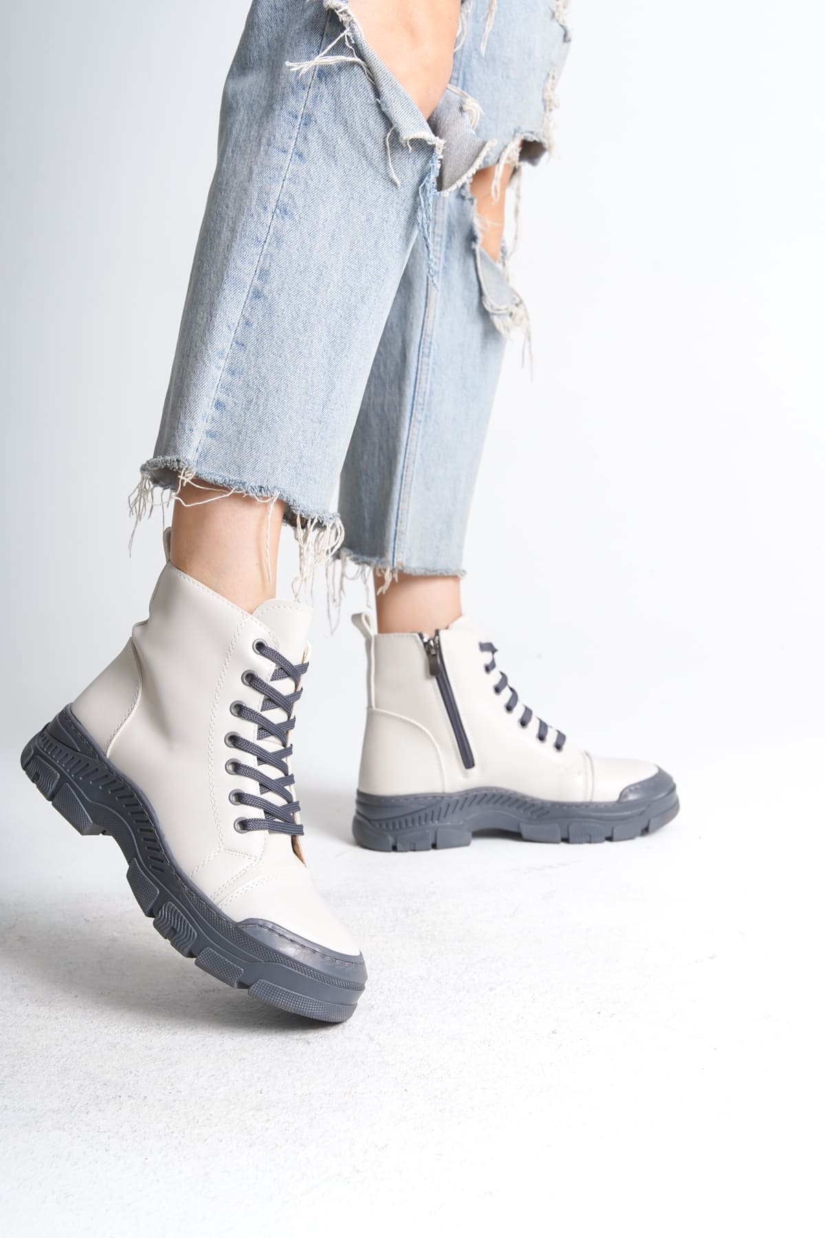 BLOOM Bağcıklı Fermuarlı Ortopedik Taban Kadın Bot  CGT - Krem - 39 Resim 2