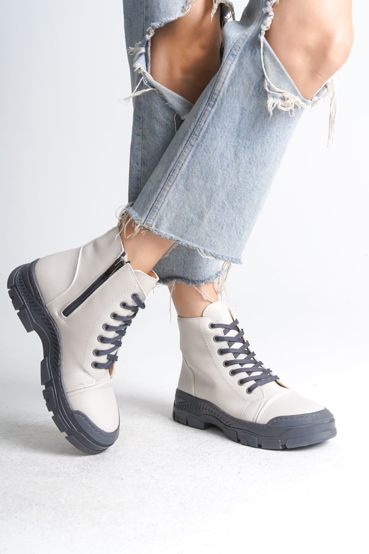 BLOOM Bağcıklı Fermuarlı Ortopedik Taban Kadın Bot  CGT - Krem - 39 Resim 3