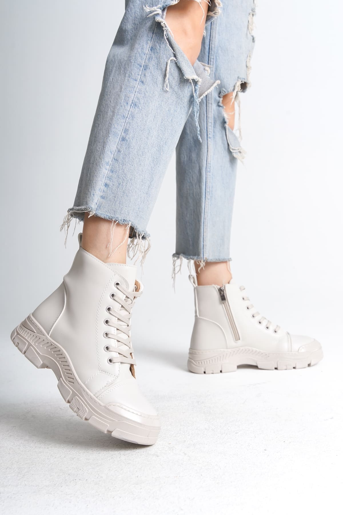 BLOOM Bağcıklı Fermuarlı Ortopedik Taban Kadın Bot  CKT - Krem - 40 Resim 2