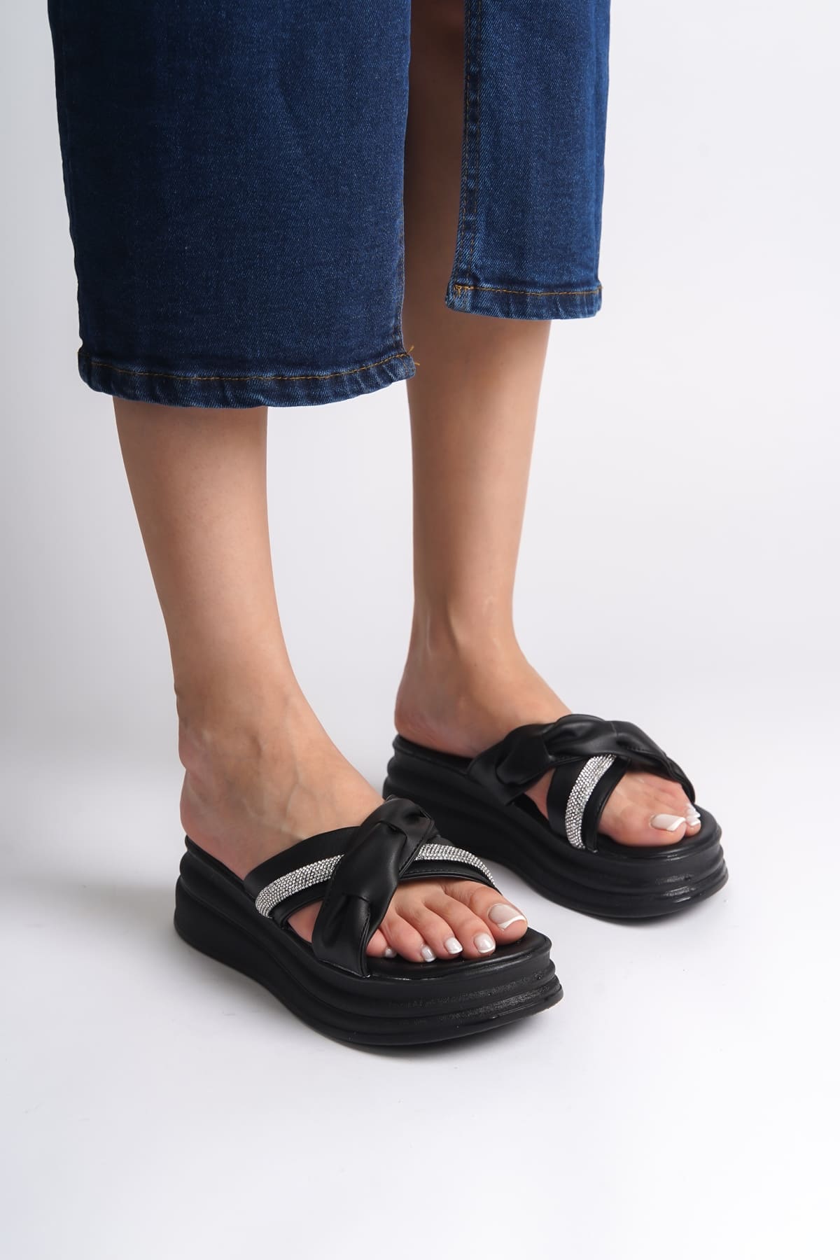 Women's Slippers CST - Black